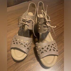 Spring step brand new sandals size 40 / 9us.  Italian leather